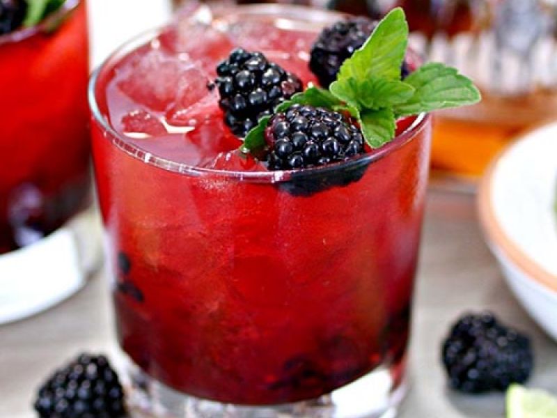 Blackberry Ginger Fizzz